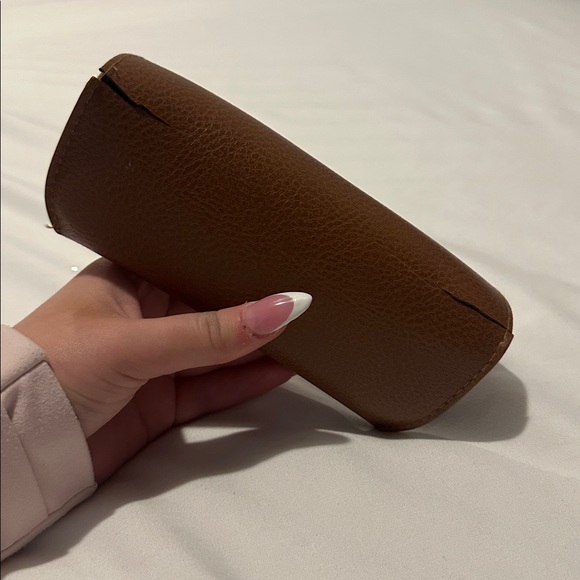 Ray-Ban Tan Leather Sunglasses Case - Picture 3 of 3